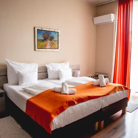 Hotel Kapos คาโปชวาร์ ภายนอก รูปภาพ